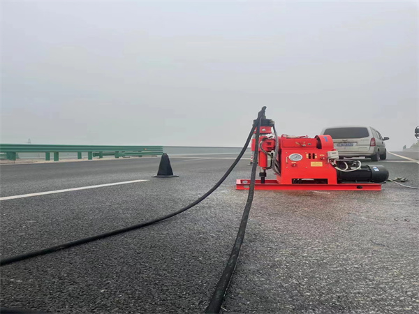 四方台马路路基路面开裂下沉注浆加固灌浆