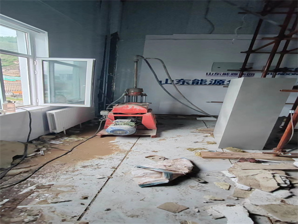 四方台地基基础下沉墙体裂缝加固注浆顶升施工